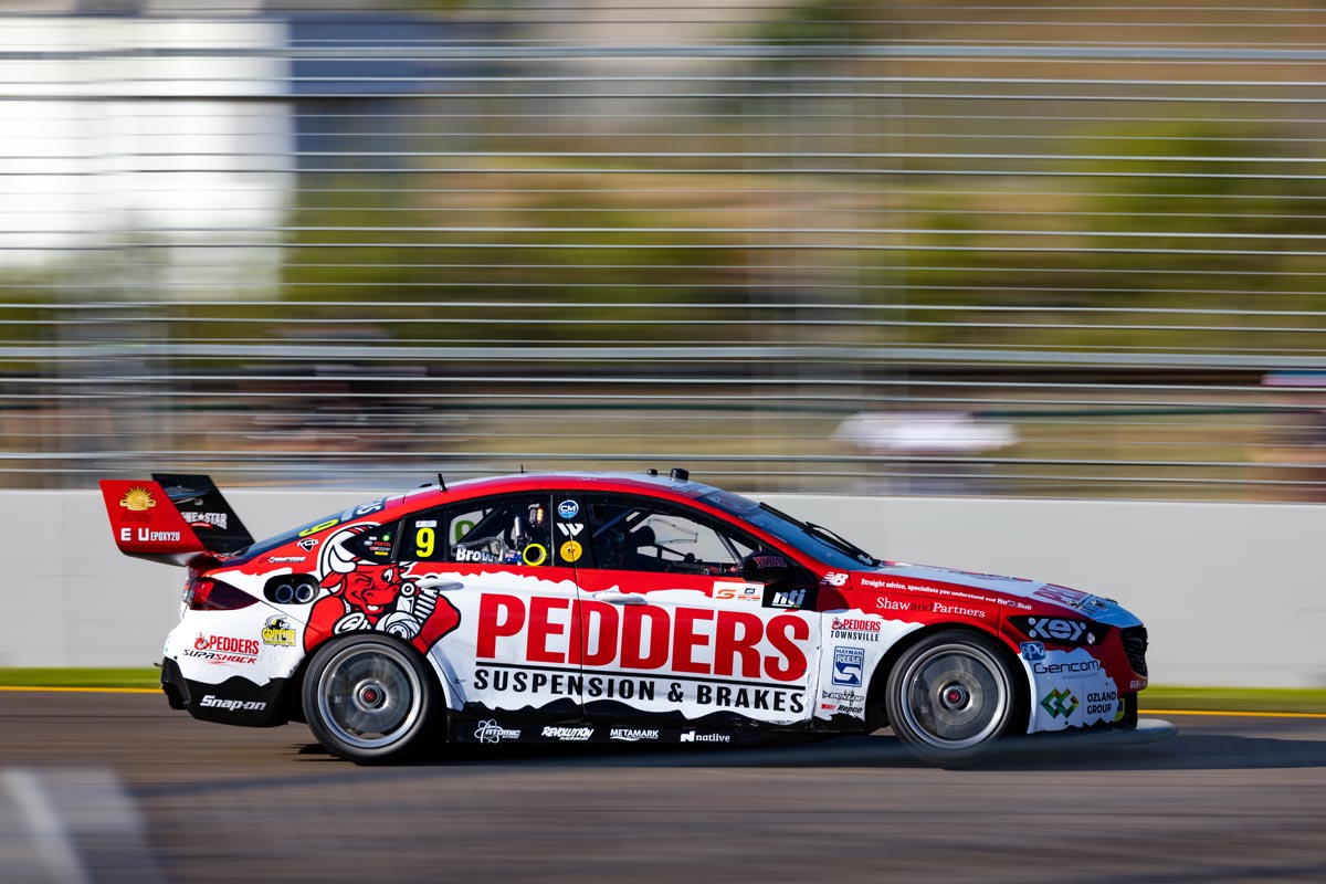 Brown Thunders in the Tropics ⚡️